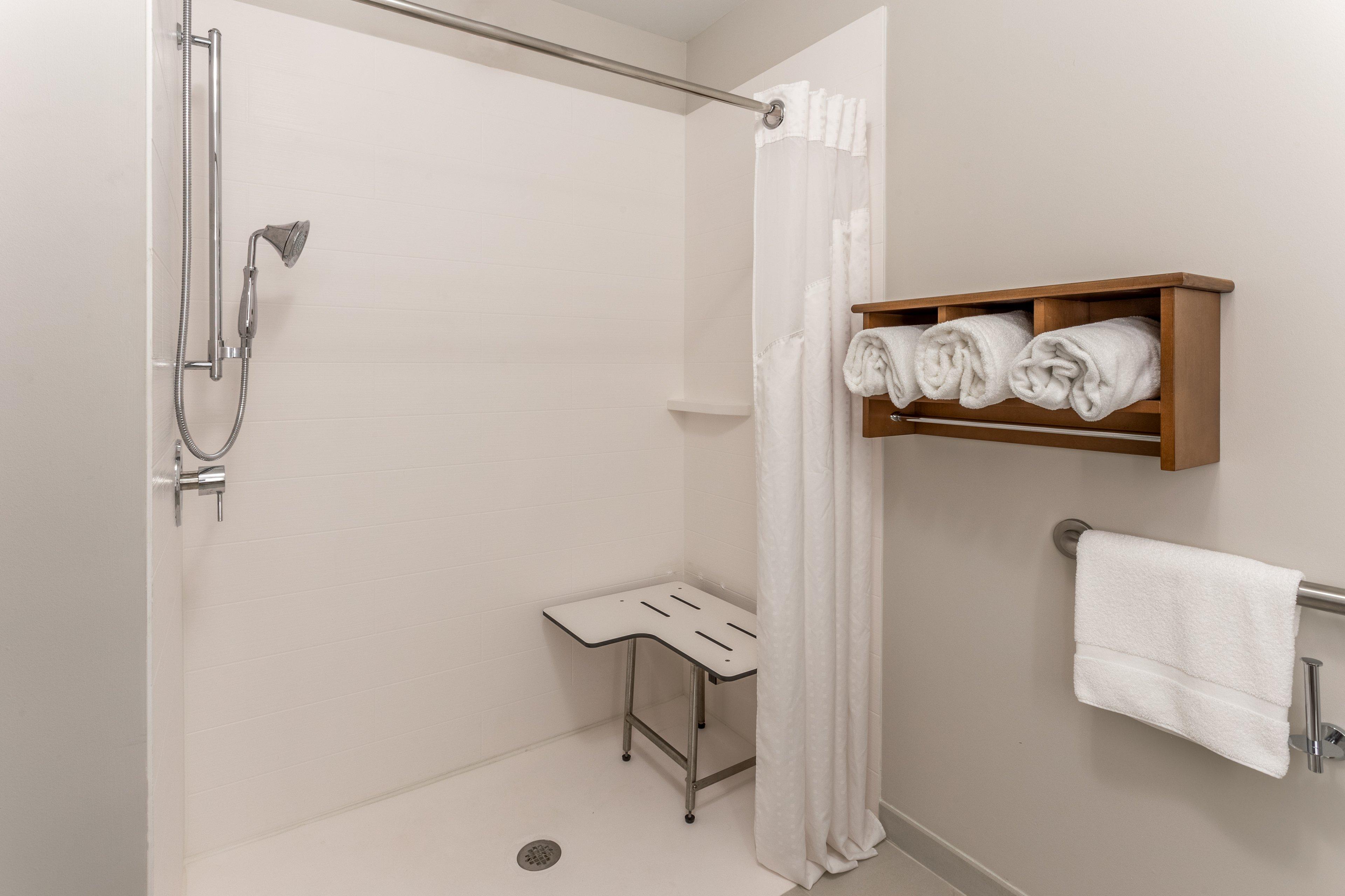 Holiday Inn Express Hotel & Suites Burlington By Ihg Zewnętrze zdjęcie