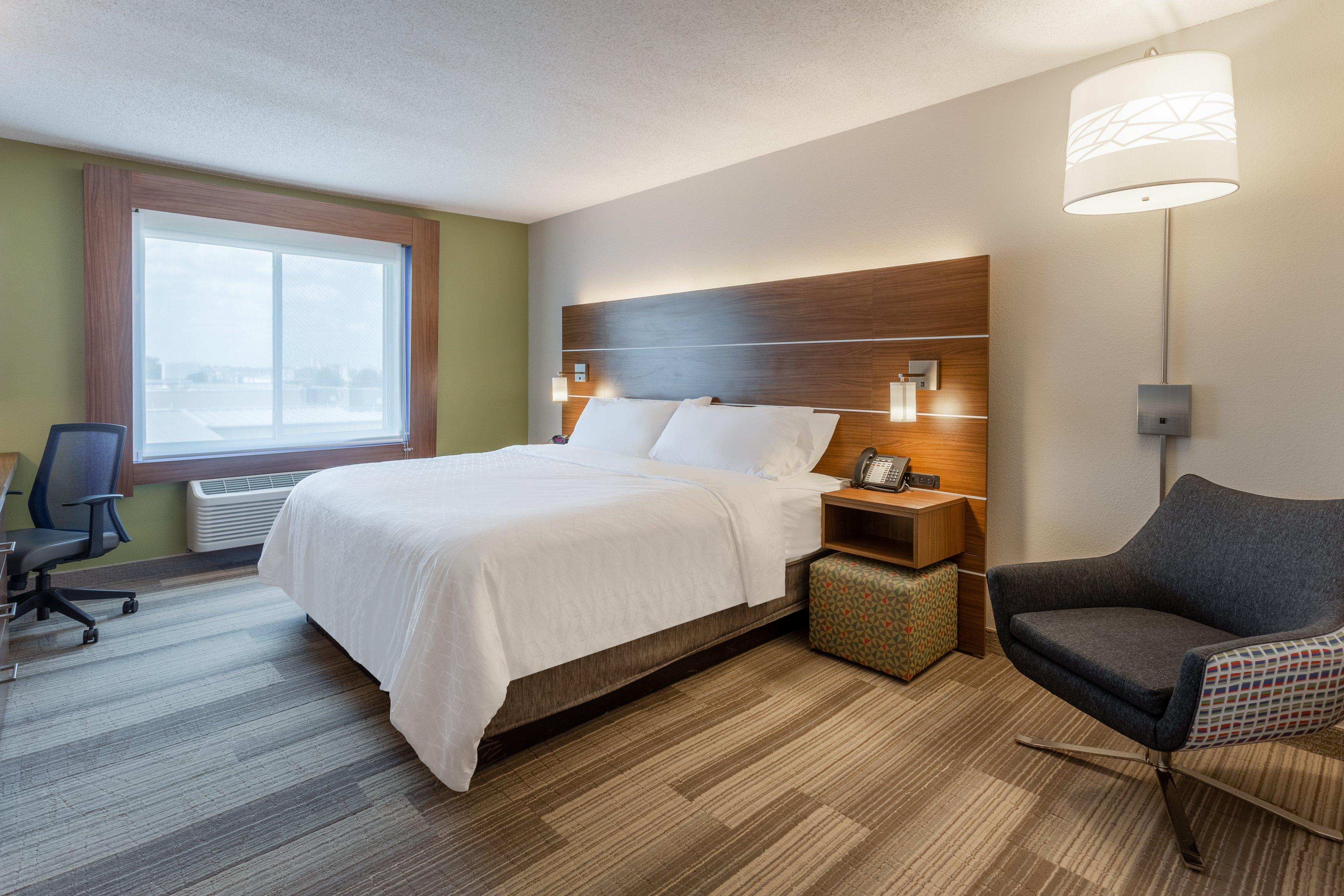Holiday Inn Express Hotel & Suites Burlington By Ihg Zewnętrze zdjęcie