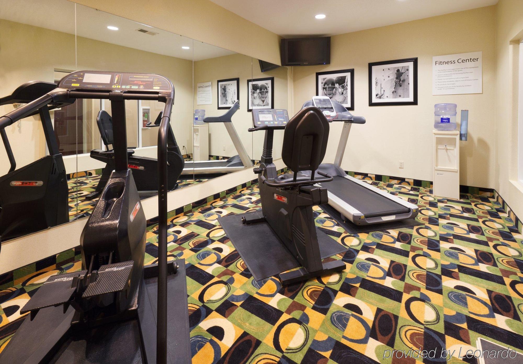 Holiday Inn Express Hotel & Suites Burlington By Ihg Udogodnienia zdjęcie